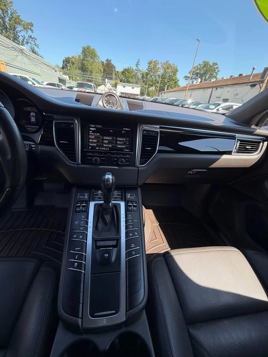 2015 Porsche Macan S - Image 9 of 11