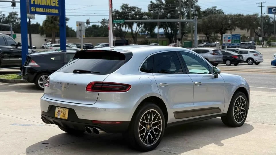 2015 Porsche Macan S - Image 2 of 20