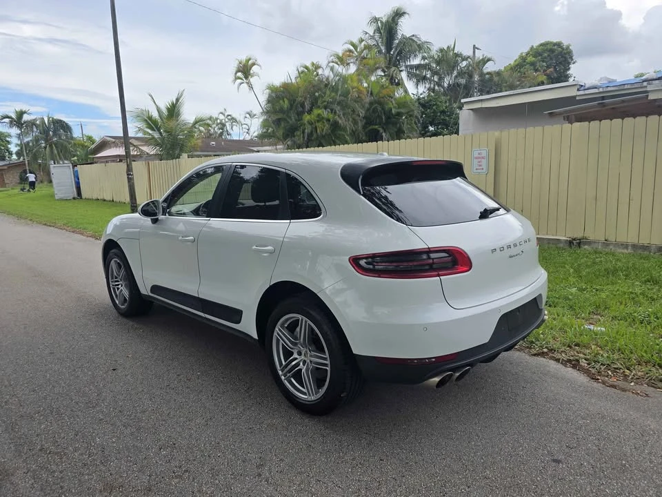 2015 Porsche Macan S - Image 4 of 9