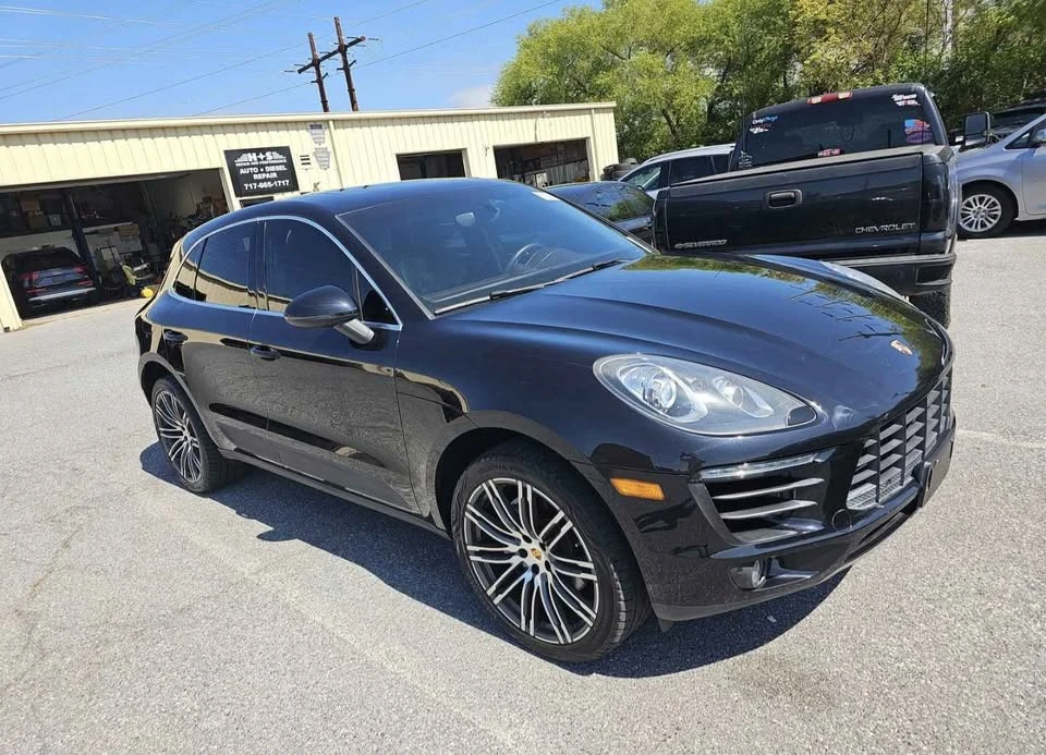 2015 Porsche Macan S - Image 2 of 11