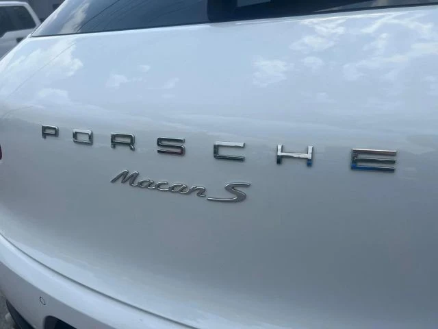 2015 Porsche Macan S - Image 9 of 18
