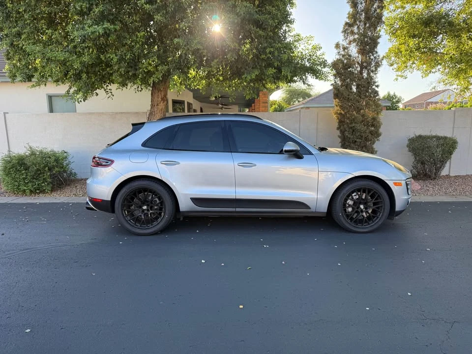 2015 Porsche Macan S - Image 2 of 20