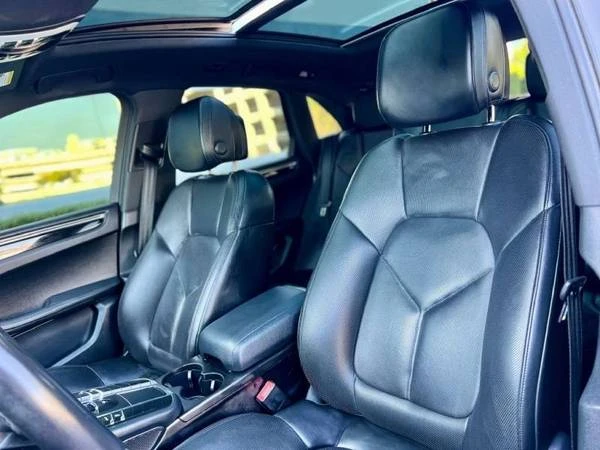 2015 Porsche Macan Turbo - Image 9 of 11