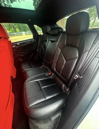 2015 Porsche Macan S - Image 12 of 19
