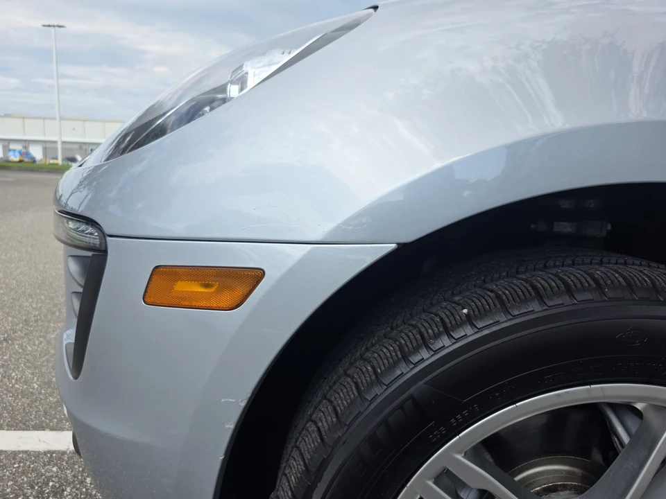 2015 Porsche Macan S - Image 25 of 31
