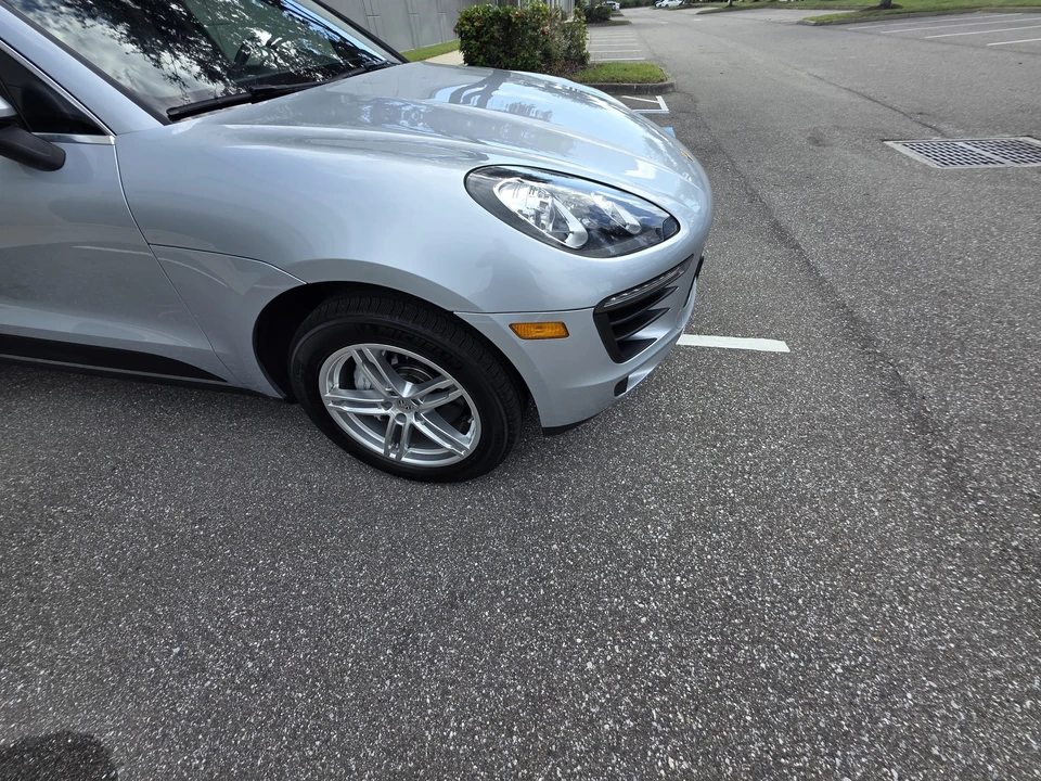 2015 Porsche Macan S - Image 16 of 31