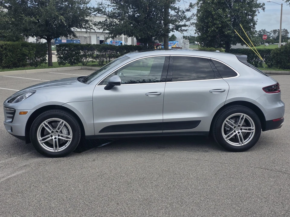 2015 Porsche Macan S - Image 15 of 31
