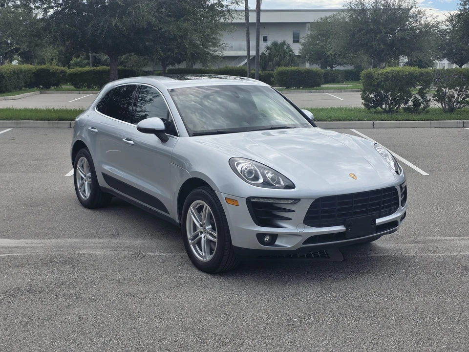 2015 Porsche Macan S - Image 5 of 31