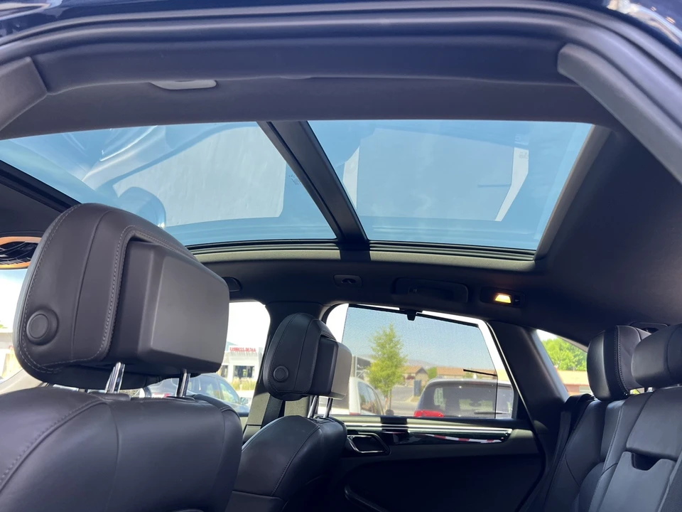 2015 Porsche Macan S - Image 19 of 21