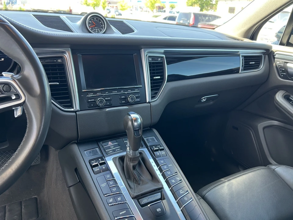 2015 Porsche Macan S - Image 10 of 21
