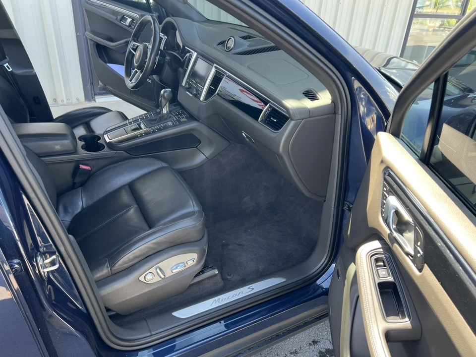 2015 Porsche Macan S - Image 20 of 21
