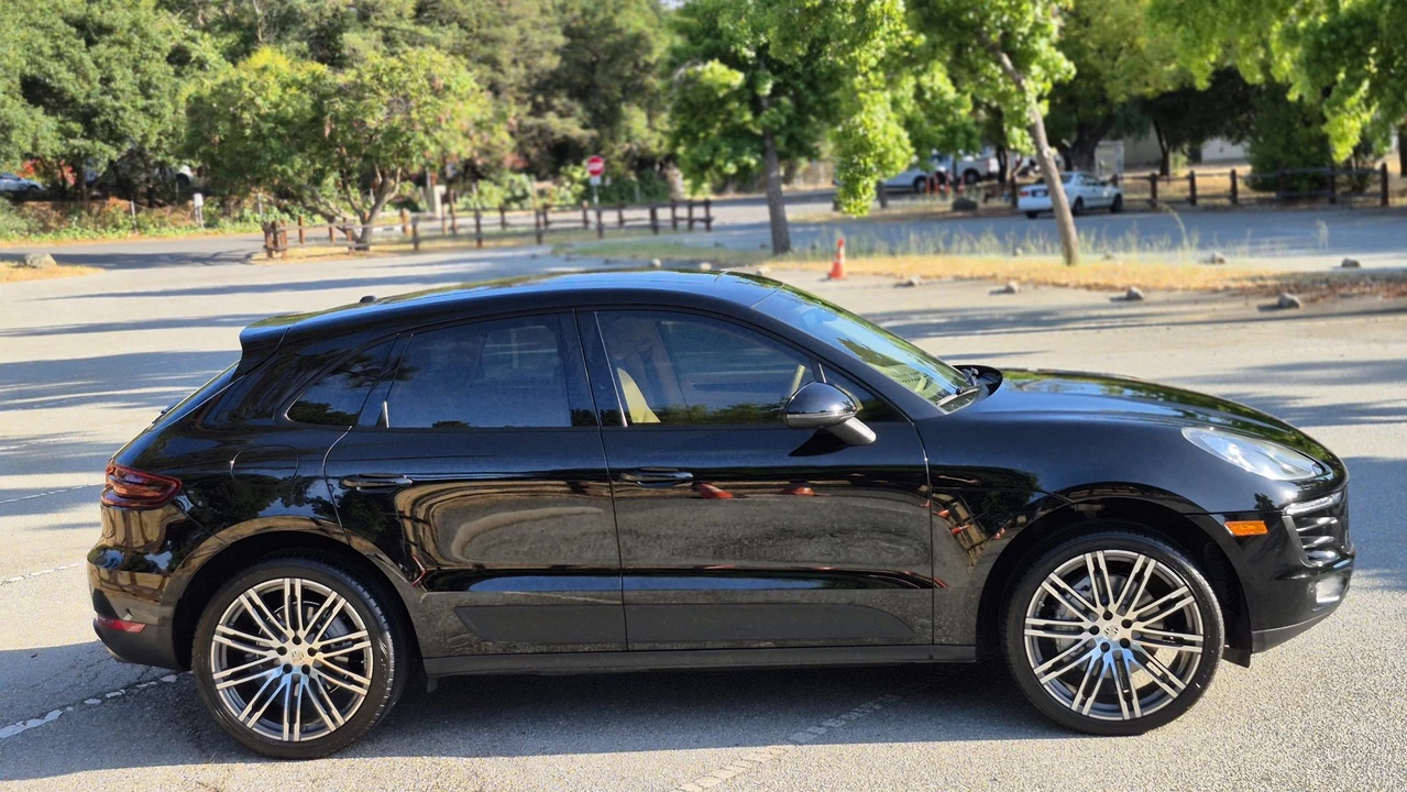 2015 Porsche Macan S - Image 28 of 31