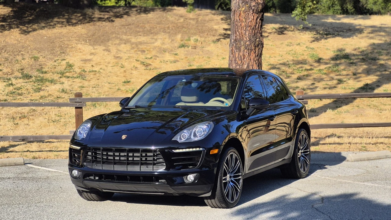 2015 Porsche Macan S - Image 10 of 31