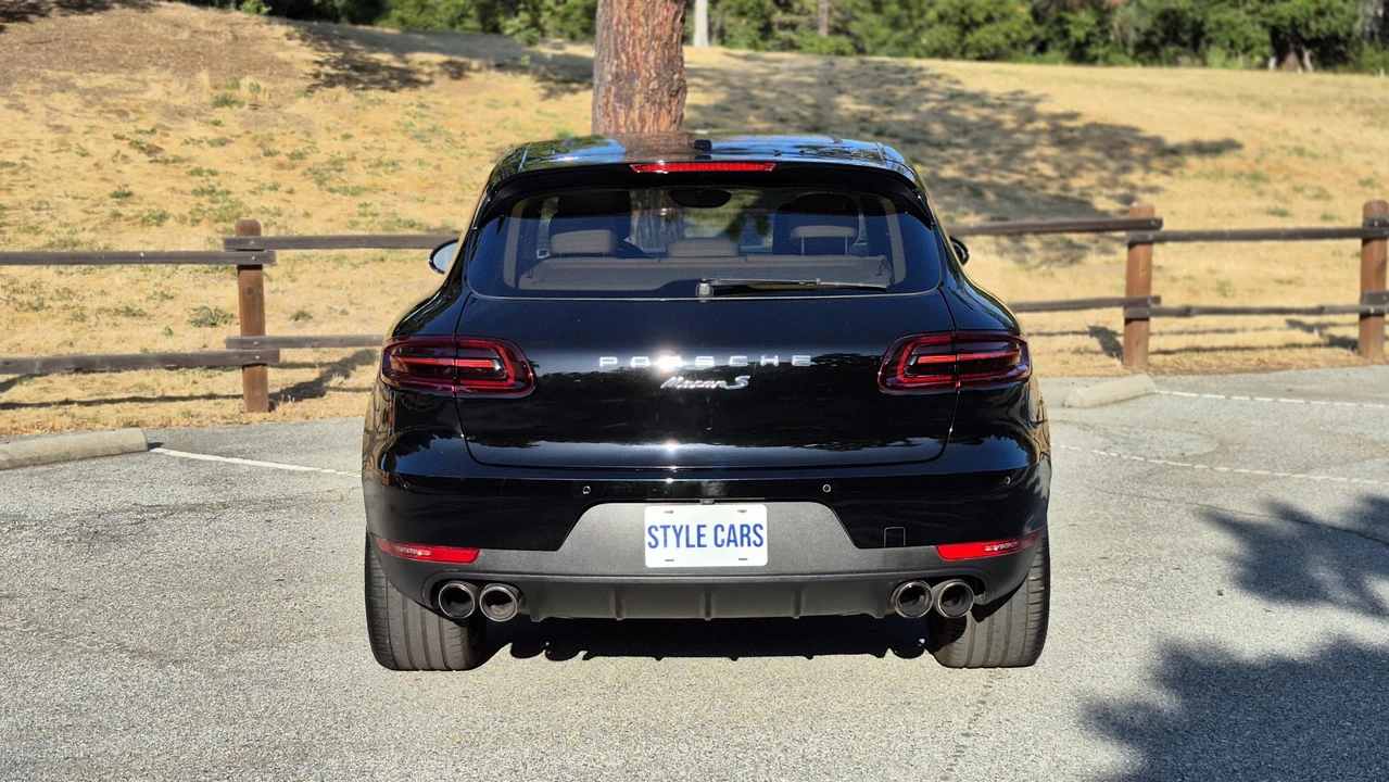 2015 Porsche Macan S - Image 20 of 31
