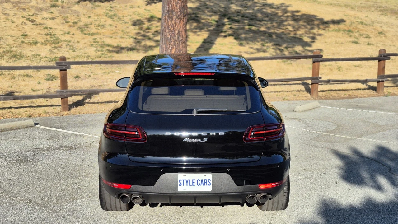 2015 Porsche Macan S - Image 22 of 31