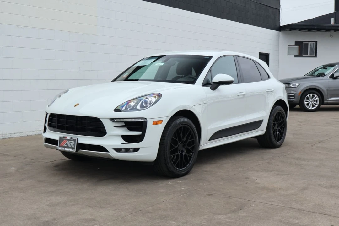 2015 Porsche Macan S - Image 11 of 31