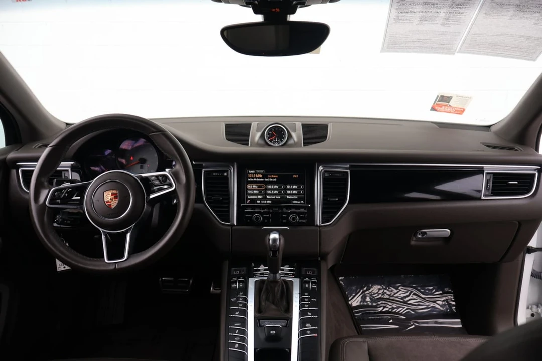 2015 Porsche Macan S - Image 22 of 31