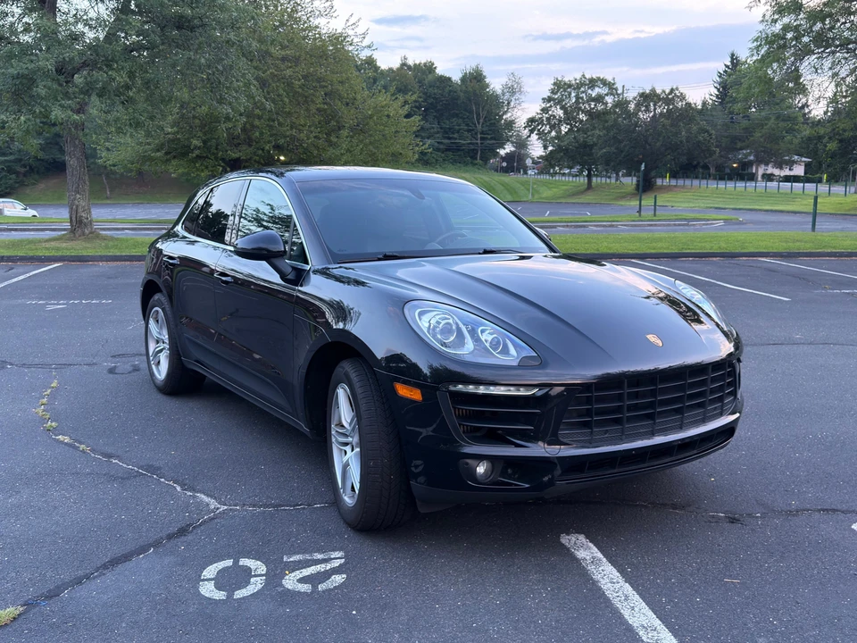 2015 Porsche Macan S - Image 15 of 31