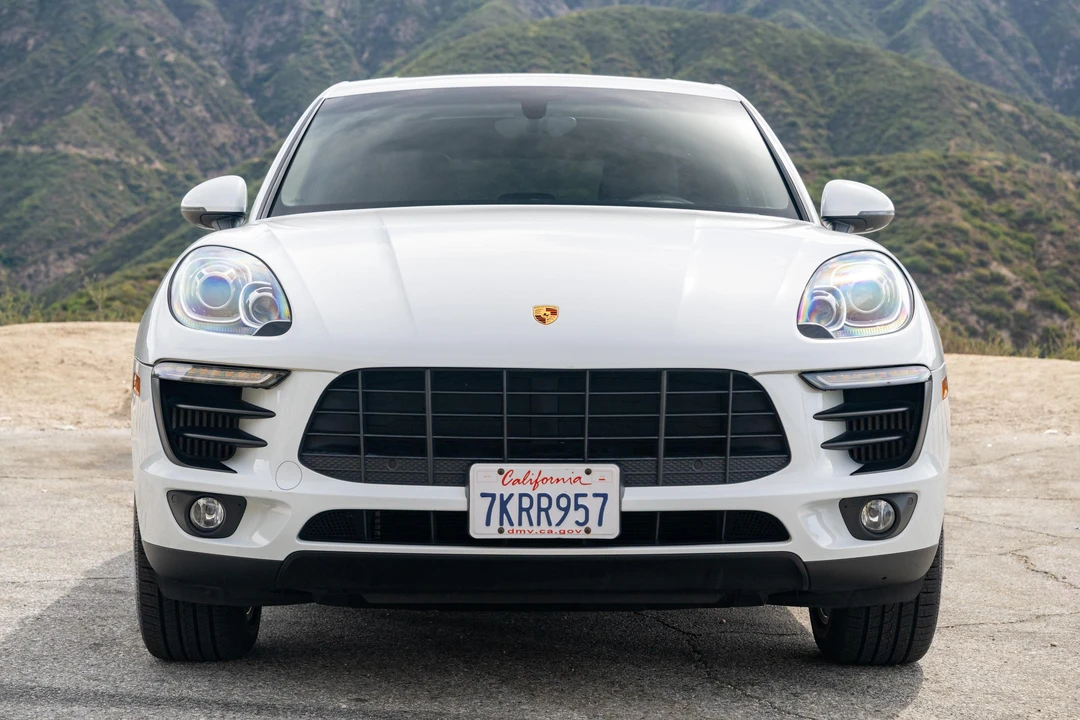 2015 Porsche Macan S - Image 2 of 31