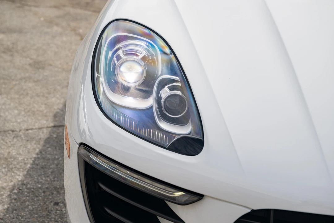 2015 Porsche Macan S - Image 15 of 31