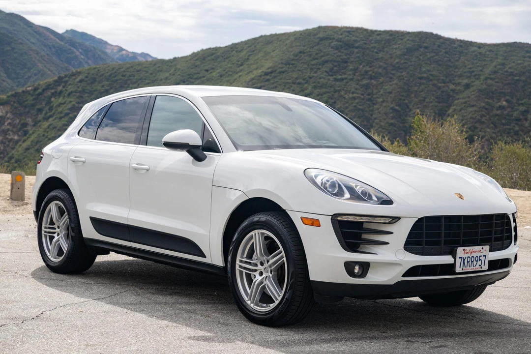 2015 Porsche Macan S - Image 12 of 31