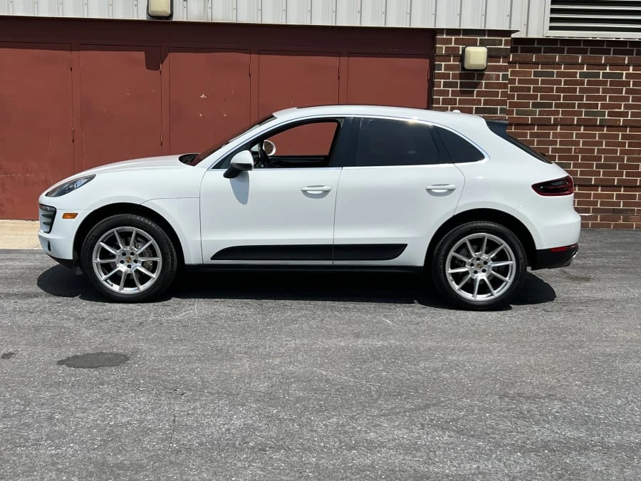 2015 Porsche Macan S - Image 2 of 9