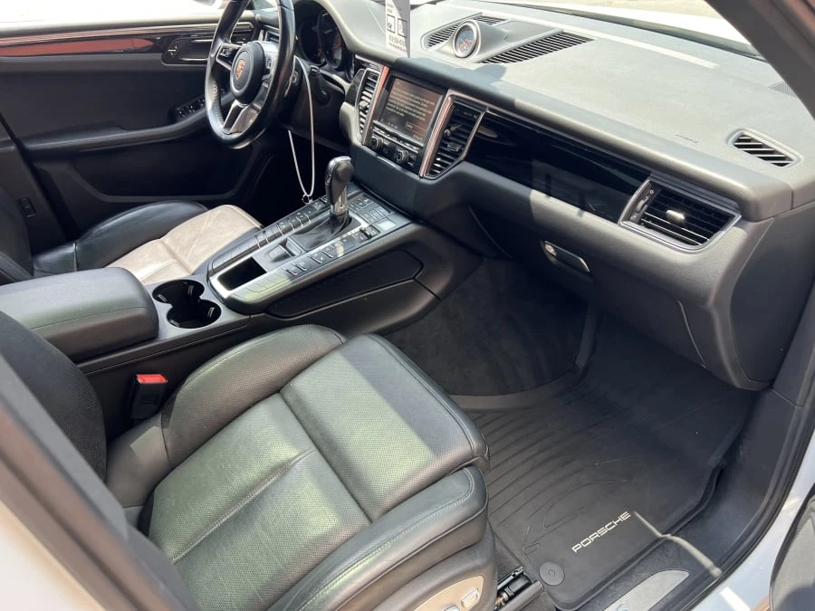 2015 Porsche Macan S - Image 5 of 9