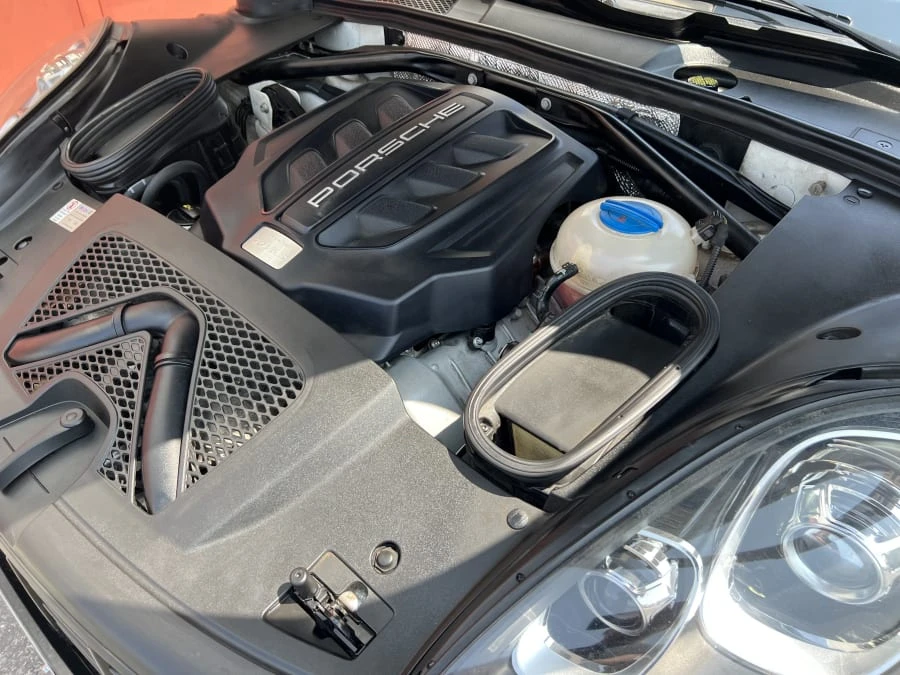 2015 Porsche Macan S - Image 7 of 9