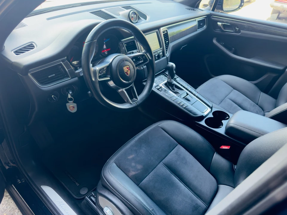 2015 Porsche Macan S - Image 15 of 31