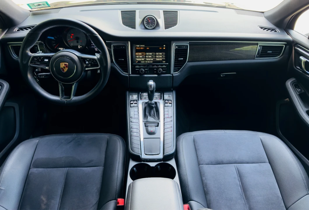 2015 Porsche Macan S - Image 17 of 31