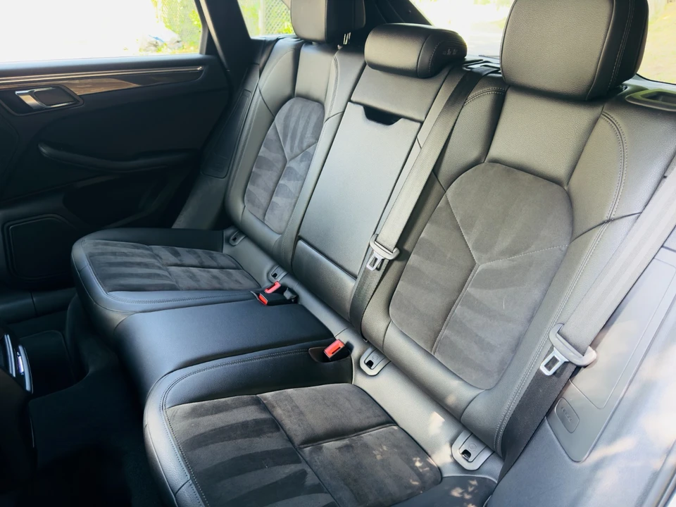 2015 Porsche Macan S - Image 22 of 31