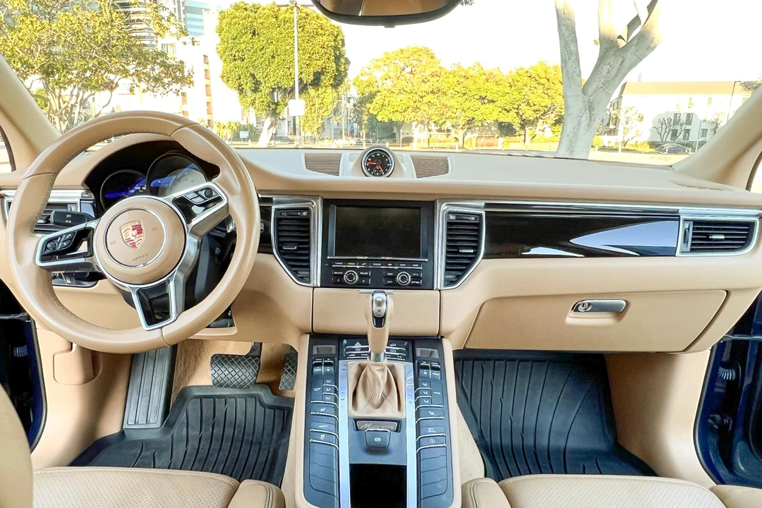 2015 Porsche Macan S - Image 28 of 31