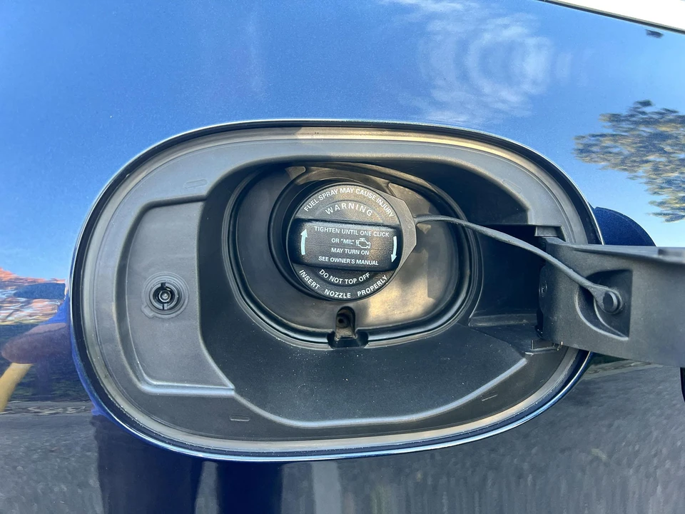 2015 Porsche Macan S - Image 18 of 31