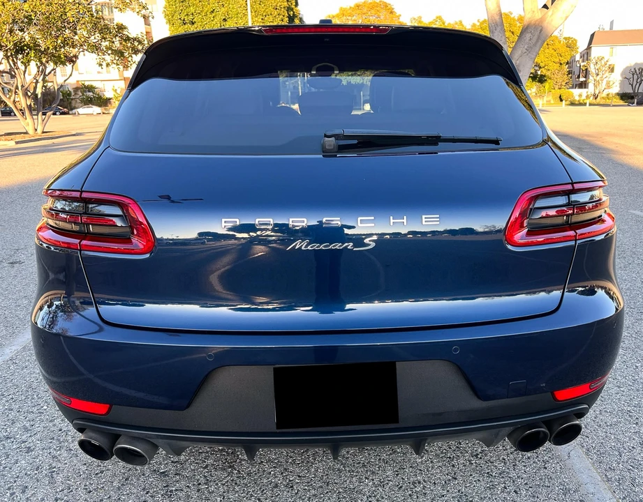 2015 Porsche Macan S - Image 8 of 31