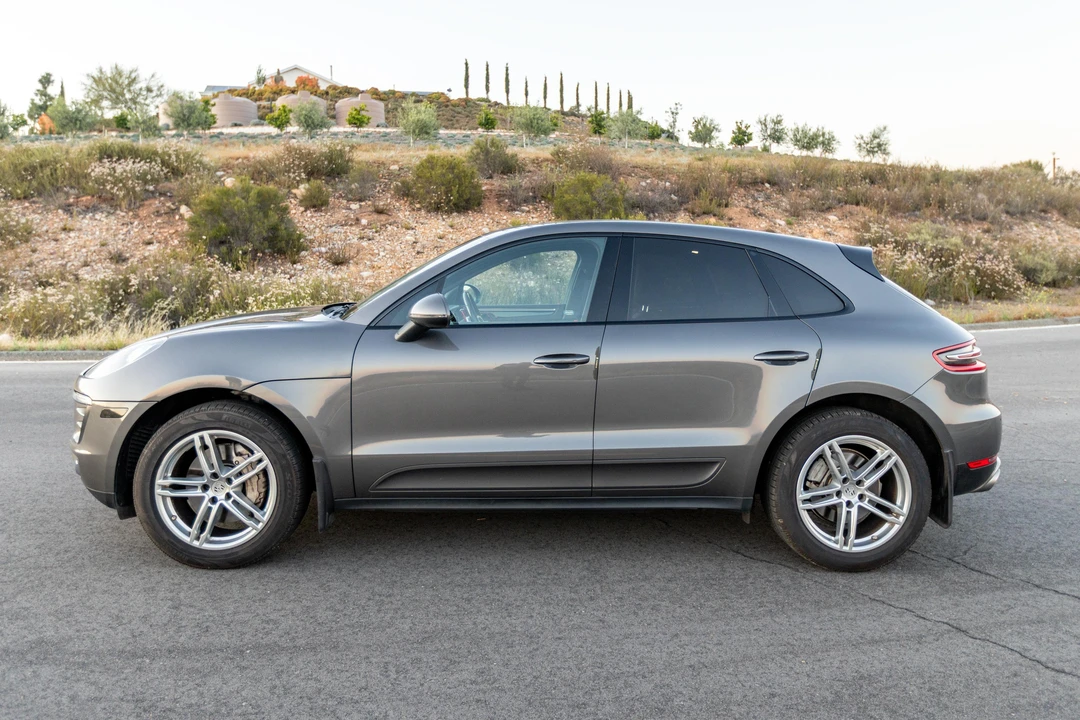 2015 Porsche Macan S - Image 7 of 31