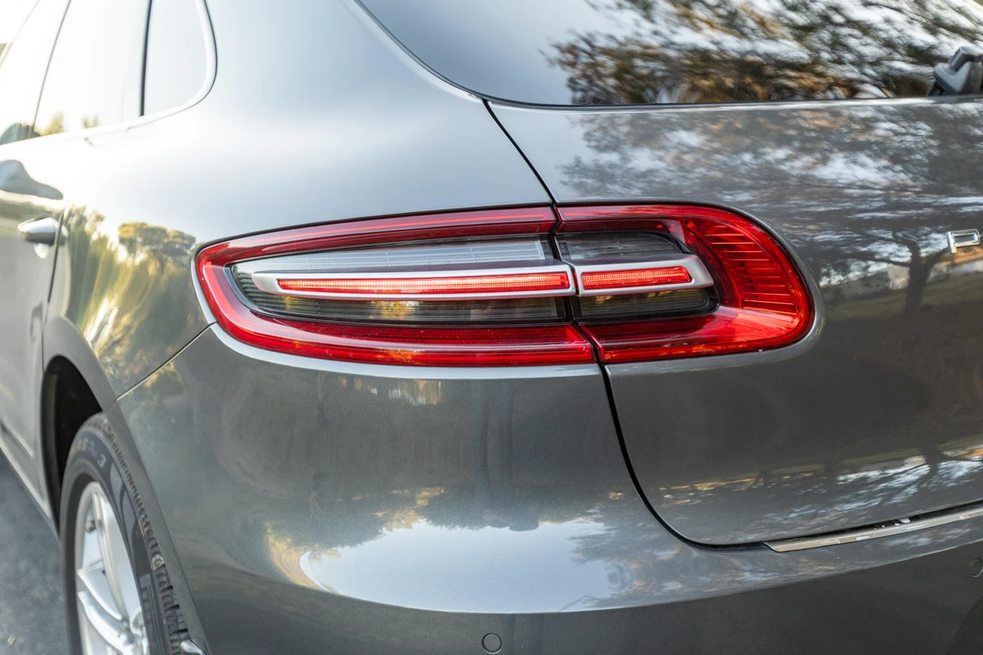 2015 Porsche Macan S - Image 26 of 31