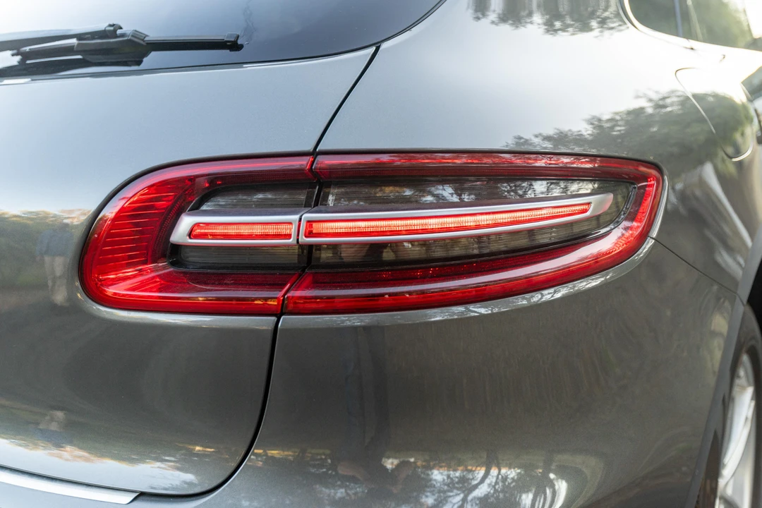 2015 Porsche Macan S - Image 28 of 31