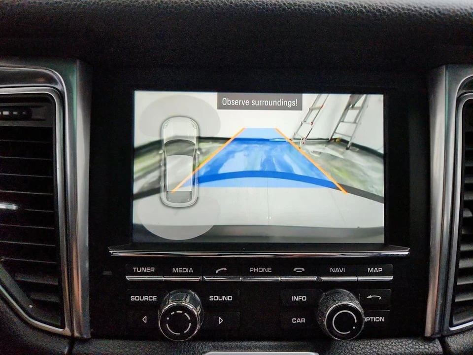 2015 Porsche Macan S - Image 20 of 21