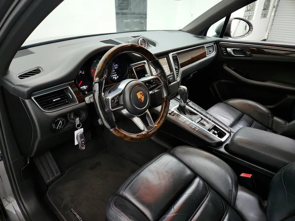 2015 Porsche Macan S - Image 14 of 21