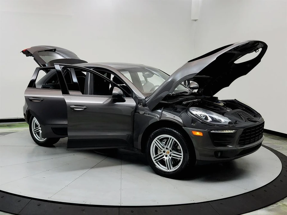 2015 Porsche Macan S - Image 10 of 21