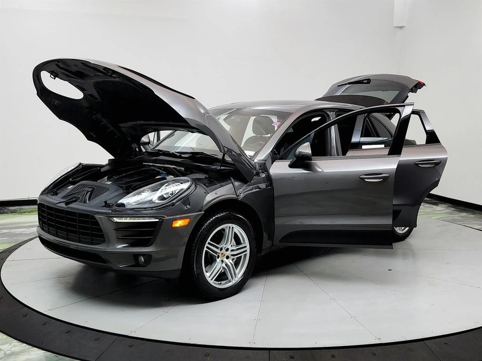 2015 Porsche Macan S - Image 9 of 12