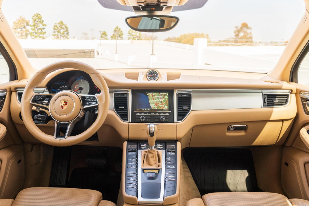 2015 Porsche Macan S - Image 20 of 31