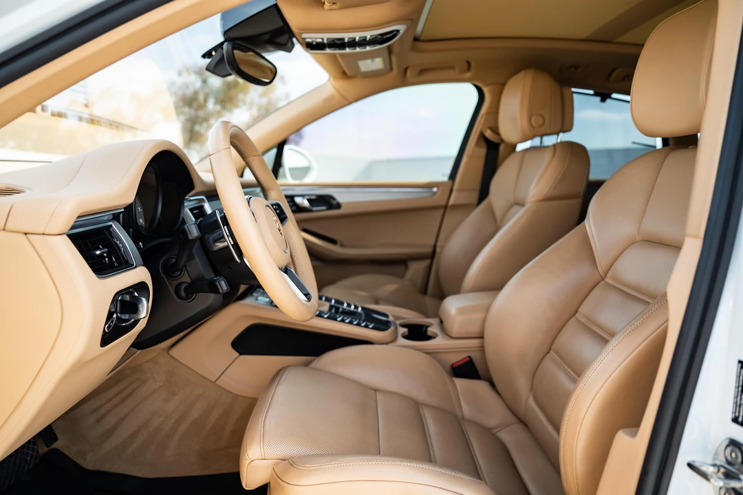 2015 Porsche Macan S - Image 24 of 31