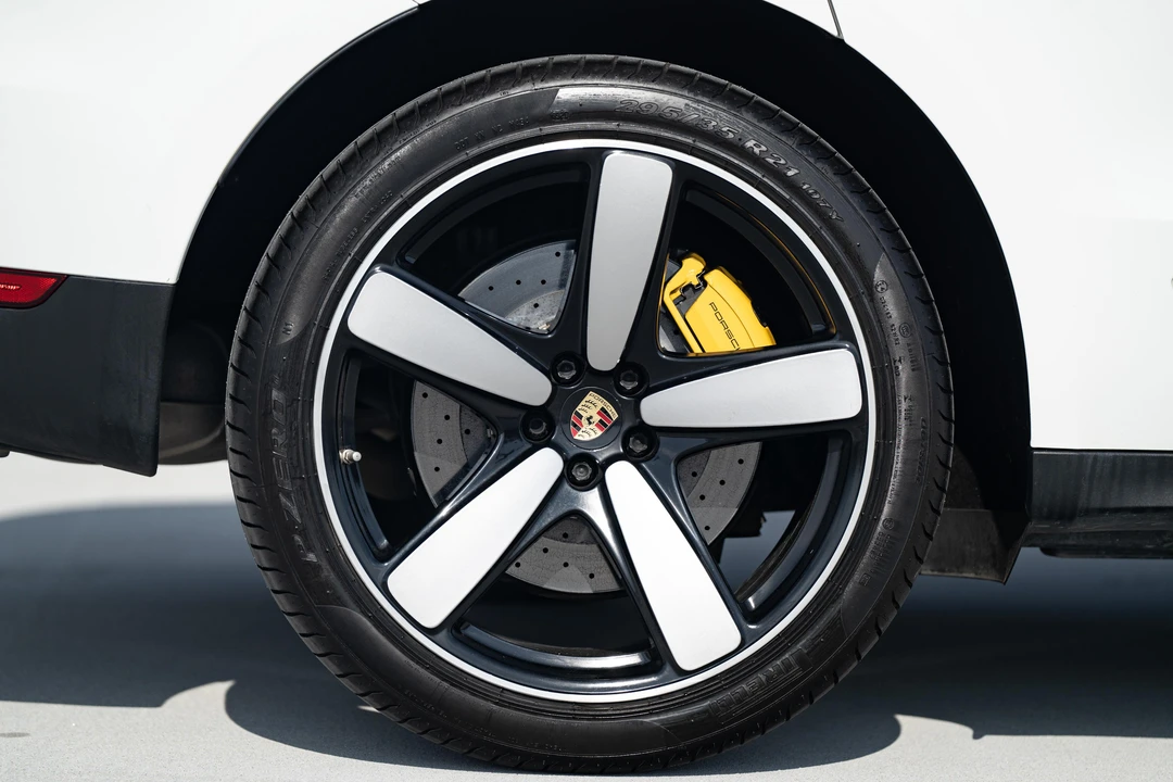 2015 Porsche Macan S - Image 19 of 31