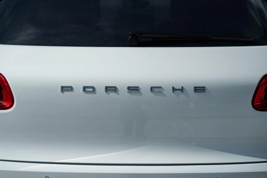 2015 Porsche Macan S - Image 12 of 31