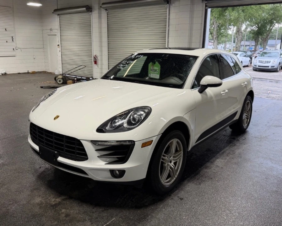 2015 Porsche Macan S - Image 2 of 7