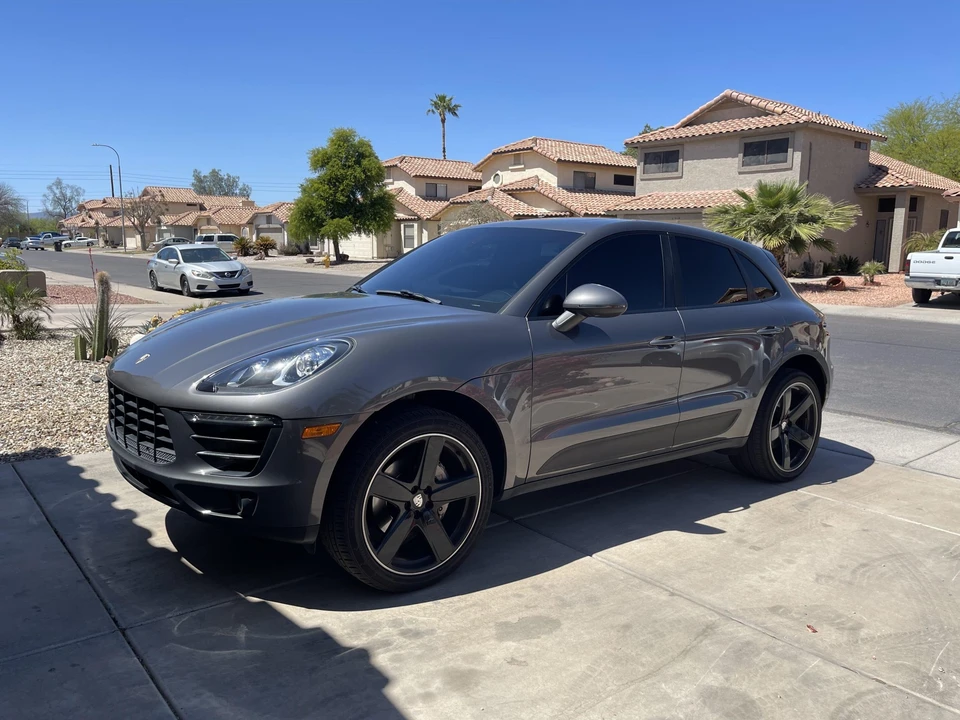 2015 Porsche Macan S - Image 2 of 31
