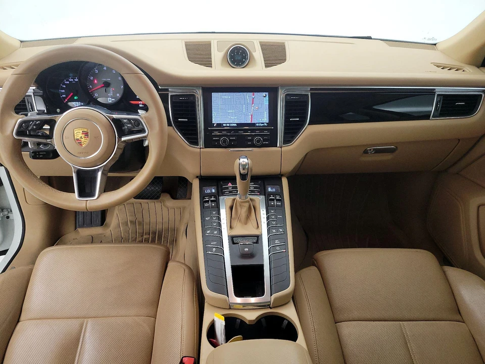 2015 Porsche Macan S - Image 10 of 28