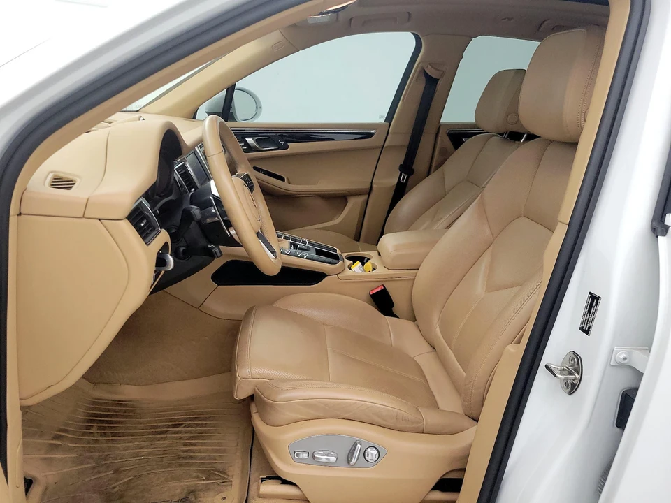 2015 Porsche Macan S - Image 12 of 28