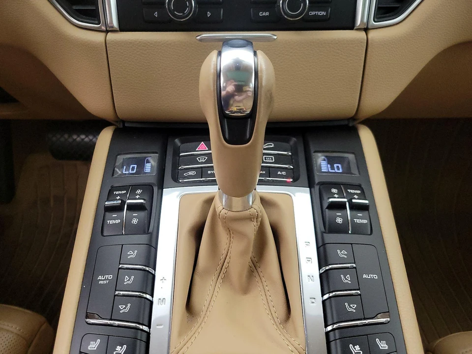 2015 Porsche Macan S - Image 19 of 28